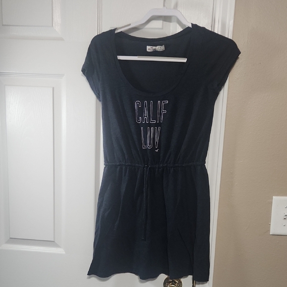 Hollister Black Swim Coverup with Relaxed Fit - Picture 1 of 9